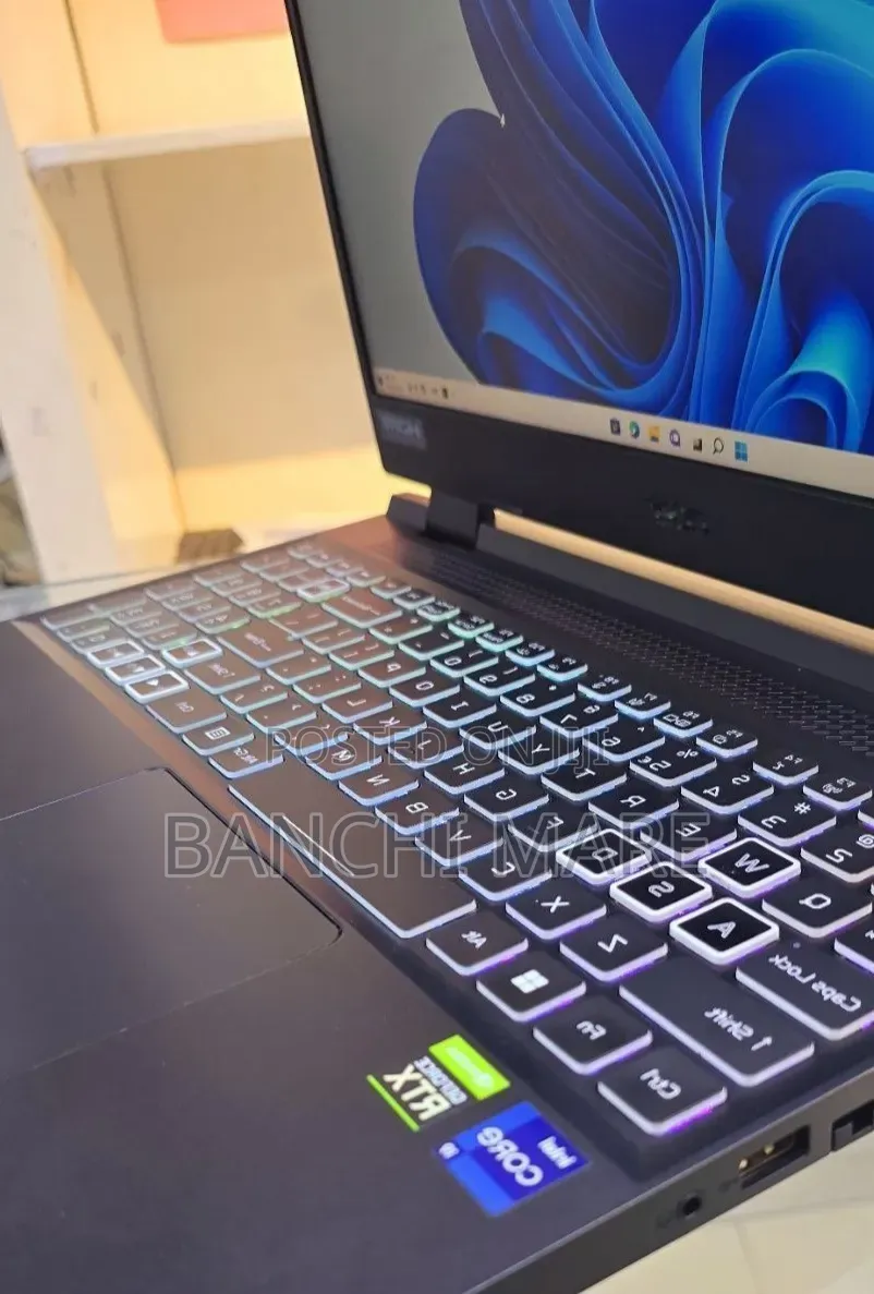New Laptop Acer Nitro 16 16GB Intel Core i9 SSD 512GB