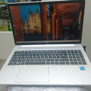 New Laptop HP EliteBook 840 G8 8GB Intel Core i5 SSD 512GB