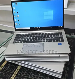 New Laptop HP EliteBook 840 G8 16GB Intel Core i5 SSD 512GB