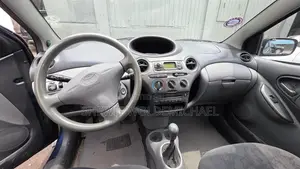 Toyota Yaris 2001 Blue