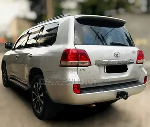 Toyota Land Cruiser 2009 Silver