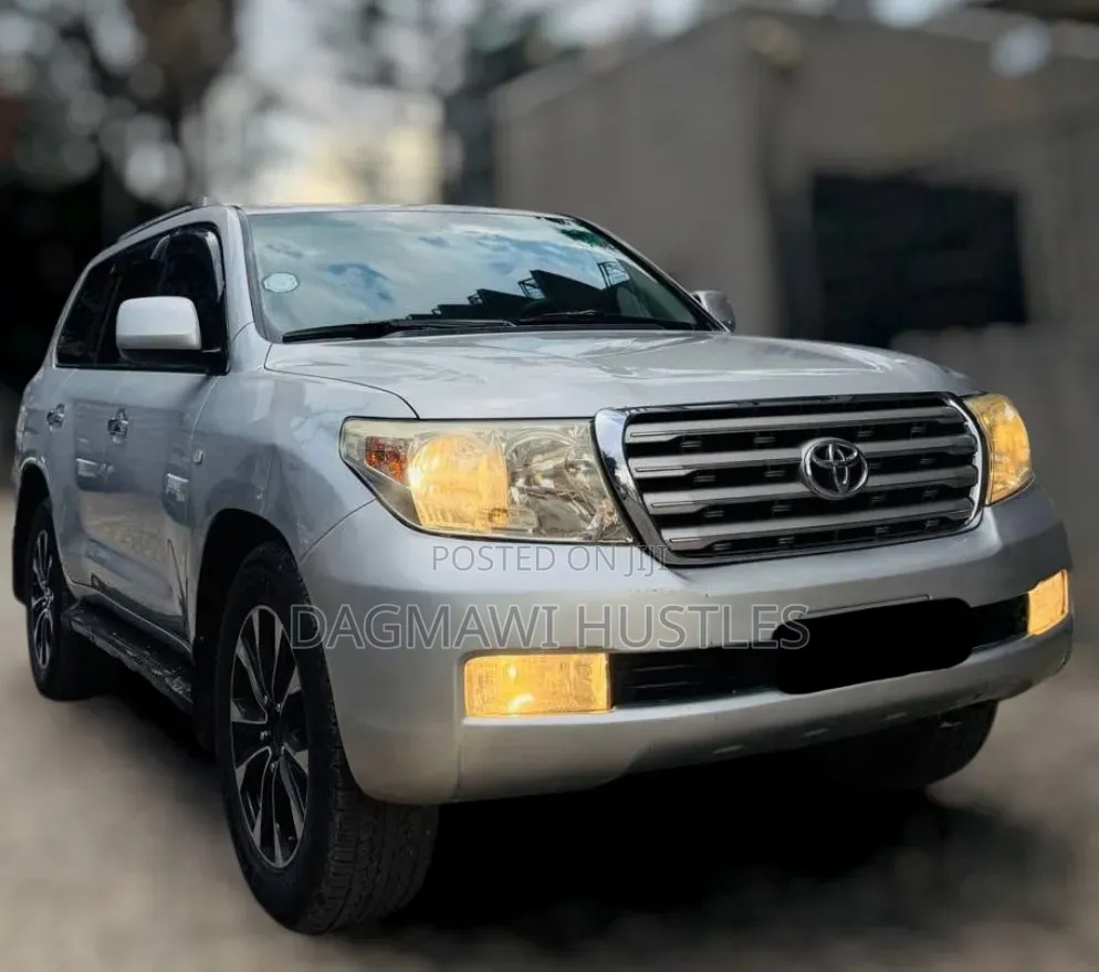 Toyota Land Cruiser 2009 Silver