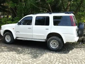 Ford Everest 2006 Ivory