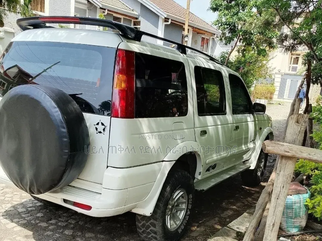 Ford Everest 2006 Ivory