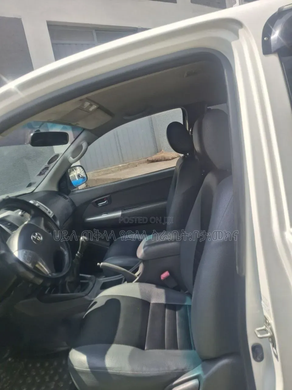 Toyota Hilux 2015 Off white