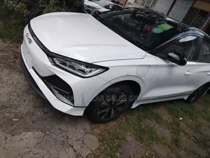 BYD E2 43 kWh 94 hp FWD 2025 White