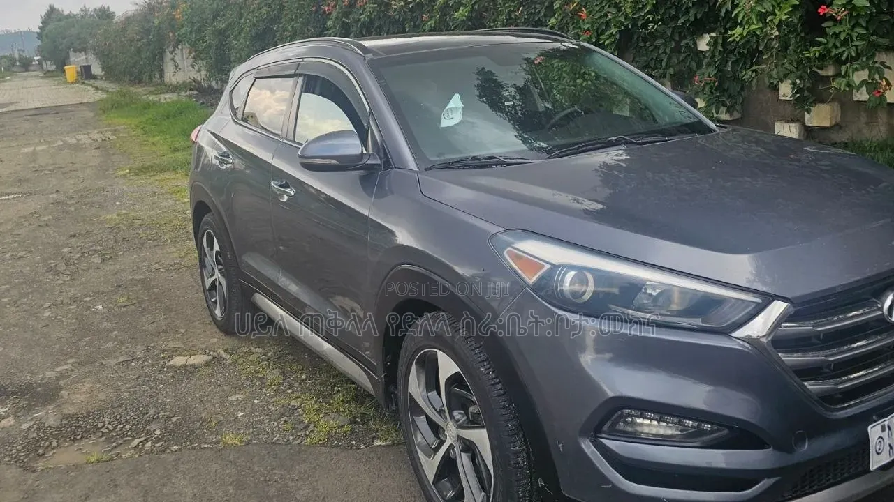 Hyundai Tucson 2017 Gray