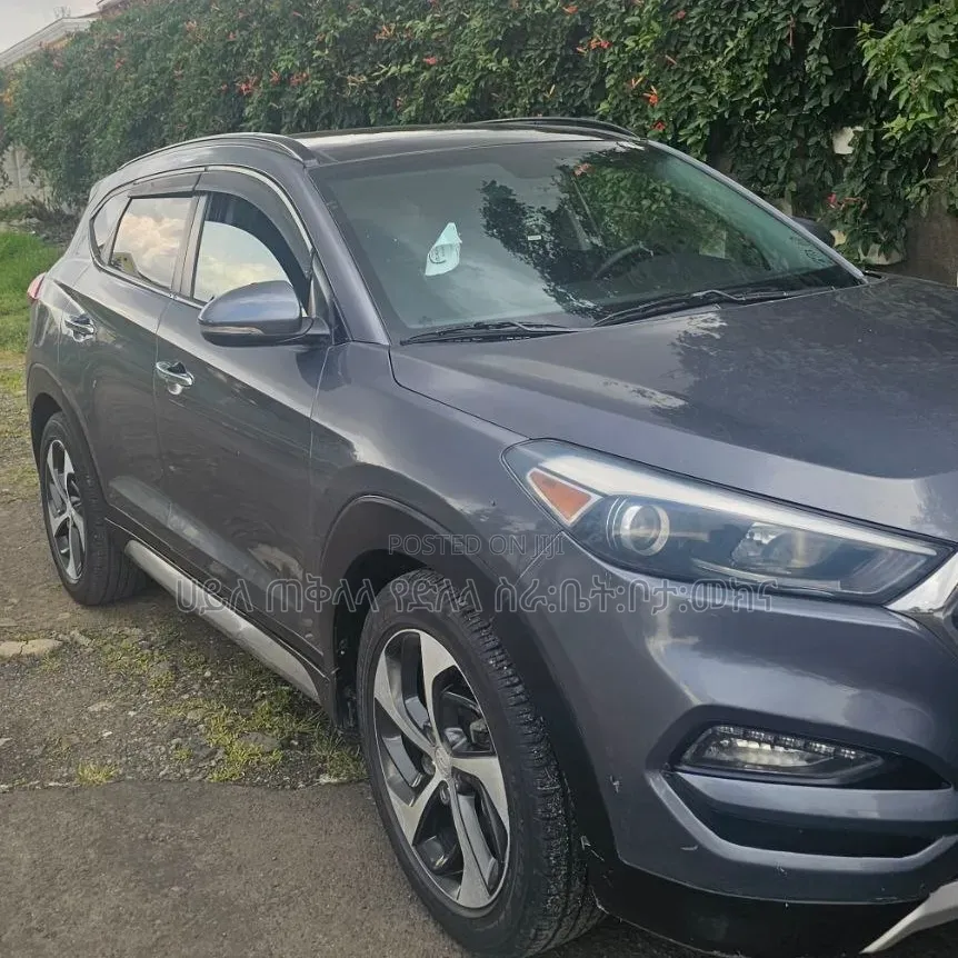 Hyundai Tucson 2017 Gray