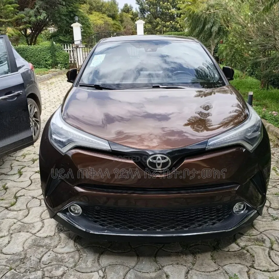 Toyota C-HR 2017 Burgundy