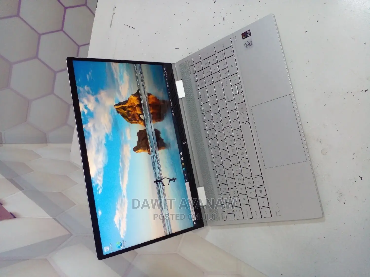 New Laptop HP Pavilion 11 12GB Intel Core I5 HDD 1T