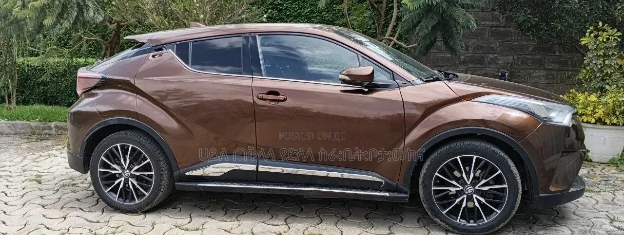 Toyota C-HR 2017 Burgundy