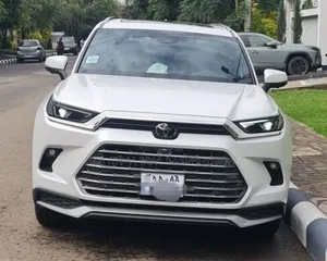Toyota Grand Highlander Hybrid 2025 White