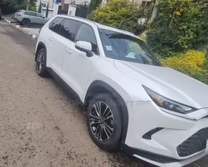 Toyota Grand Highlander Hybrid 2025 White