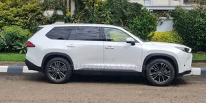 Toyota Grand Highlander Hybrid 2025 White