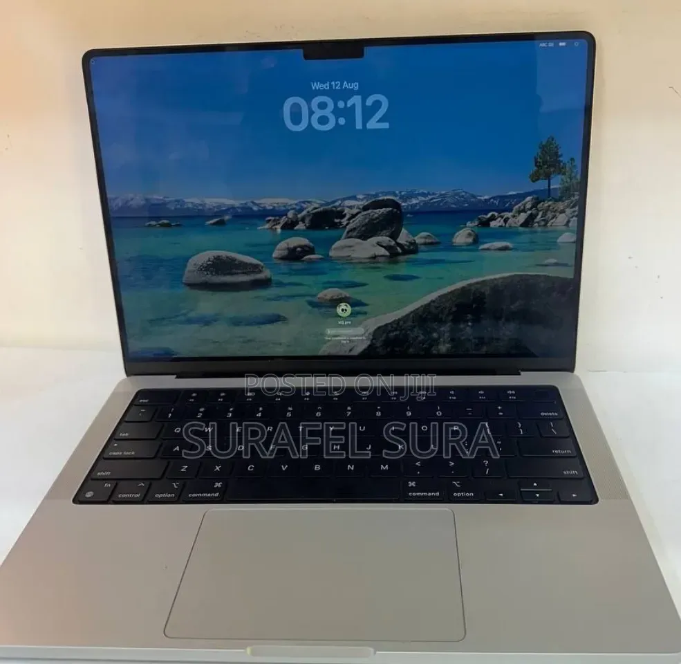 New Laptop Apple MacBook Pro 2023 M3 8GB Apple M3 Pro SSD 512GB