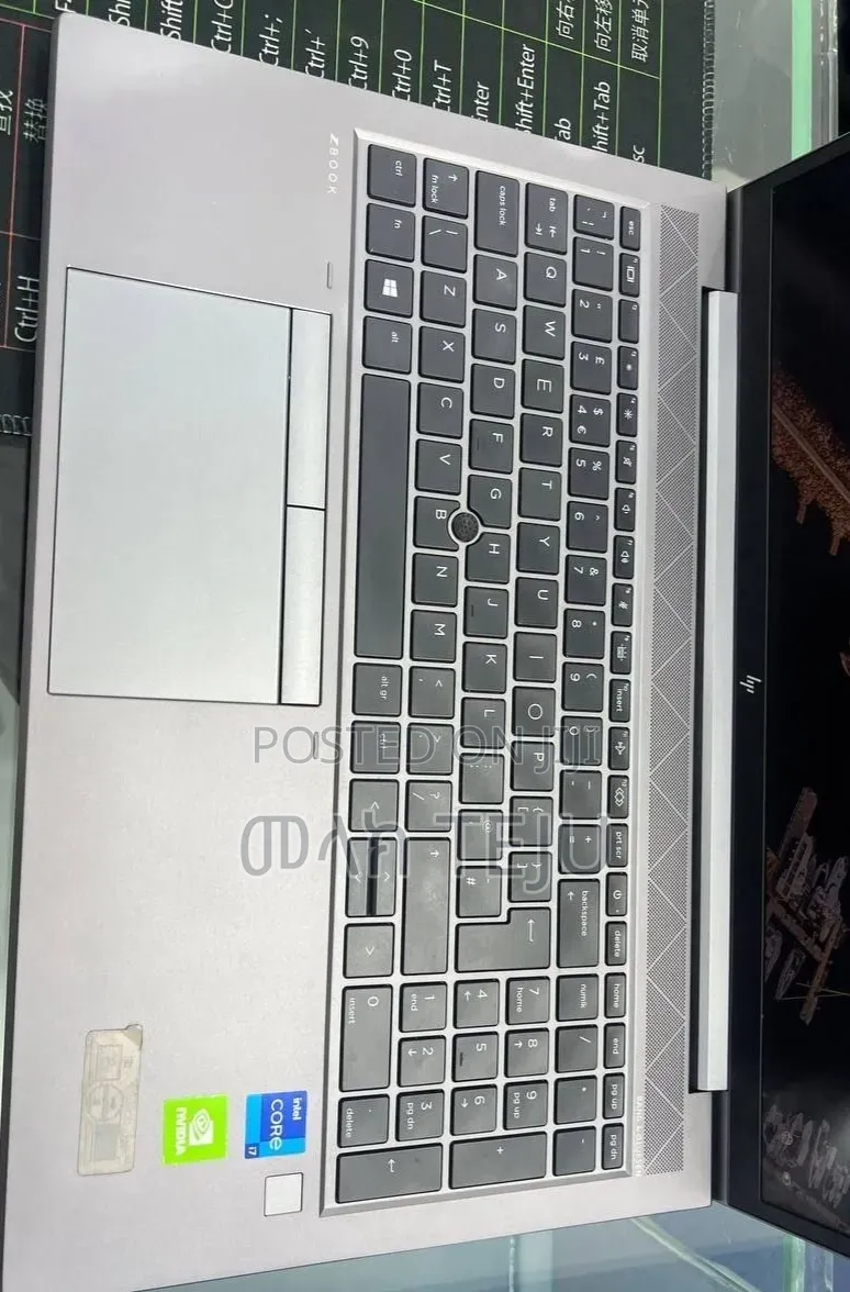 New Laptop HP ZBook Studio G5 16GB Intel Core i7 SSD 512GB