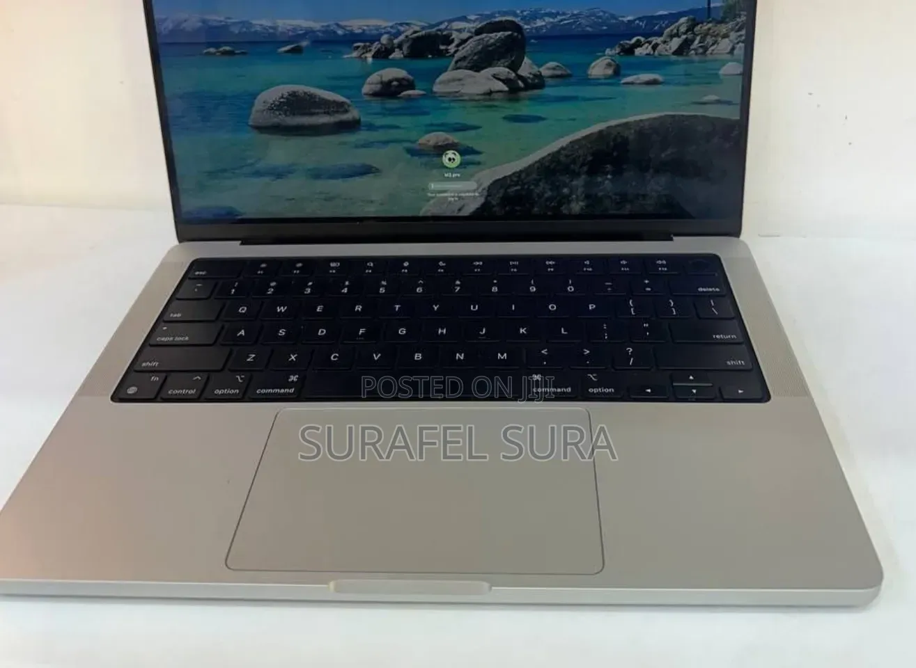 New Laptop Apple MacBook Pro 2020 M1 8GB Apple M1 Pro SSD 256GB