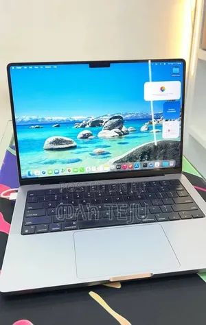 New Laptop Apple MacBook Pro 2023 M3 8GB Apple M3 SSD 512GB