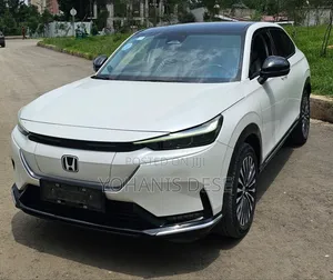 Honda e:NS1 2023 Off white