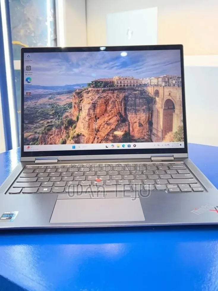 New Laptop Lenovo ThinkPad X1 Yoga 16GB Intel Core i7 SSD 512GB