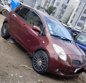 Toyota Yaris 2007 Burgundy