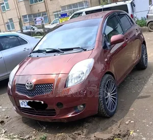 Toyota Yaris 2007 Burgundy
