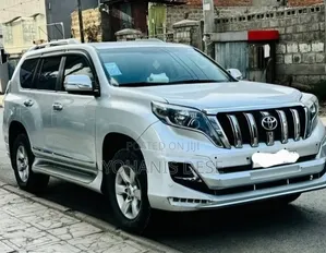 Toyota Land Cruiser Prado 2016 Silver