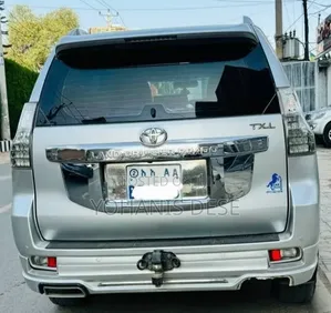 Toyota Land Cruiser Prado 2016 Silver