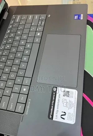 New Laptop HP OmniBook 5 Flip 16GB Intel Core Ultra 7 SSD 1T