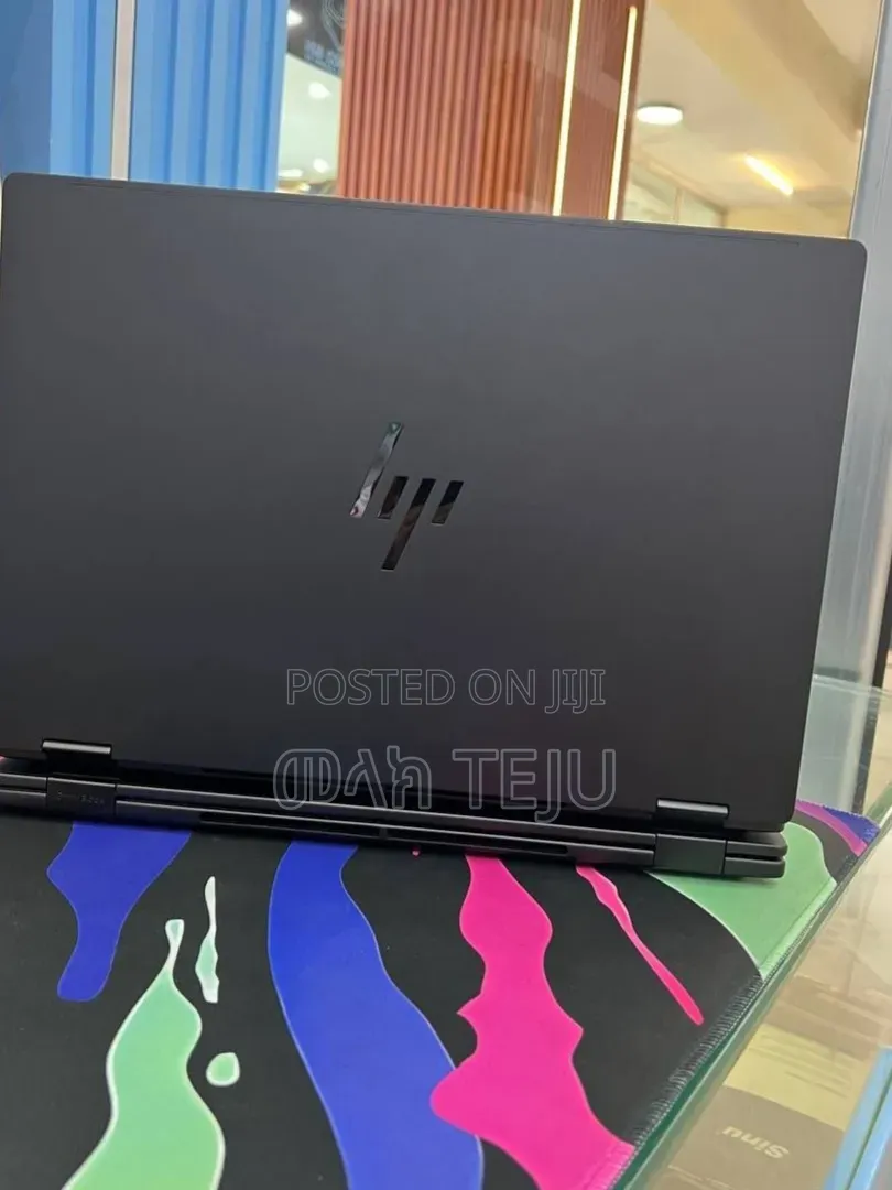 New Laptop HP OmniBook 5 Flip 16GB Intel Core Ultra 7 SSD 1T
