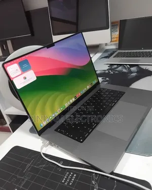 New Laptop Apple MacBook Pro 2021 M1 Max 32GB Apple M1 Max SSD 1T
