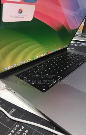 New Laptop Apple MacBook Pro 2021 M1 Max 32GB Apple M1 Max SSD 1T
