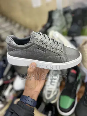Zara Men's Casual Flat Sneakers