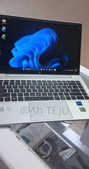 New Laptop HP EliteBook 640 G10 16GB Intel Core i7 SSD 512GB