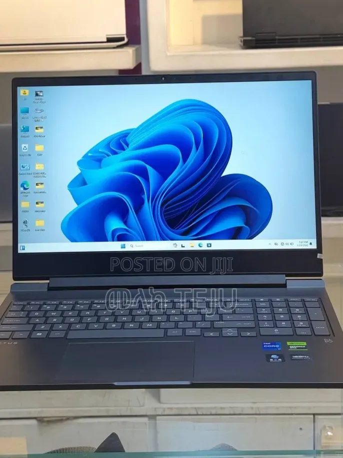 New Laptop HP Victus 16 16GB Intel Core i7 SSD 1T