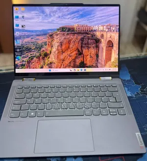 New Laptop Lenovo 16GB AMD Ryzen 7 SSD 512GB