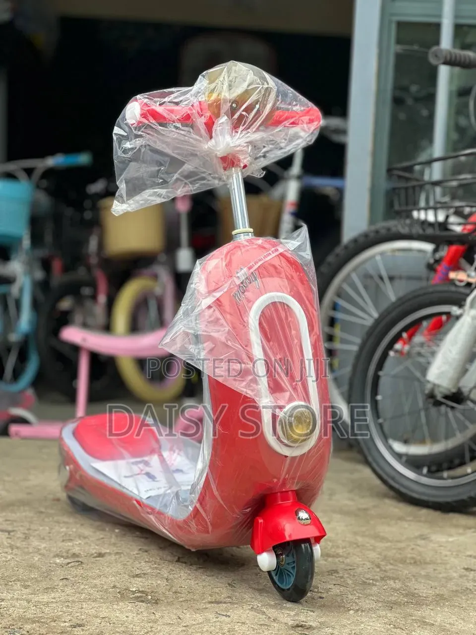 አዲስ የህፃናት ስኩተር (Vespa Style Kids Scooter)