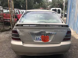 Toyota Corolla 2003 Gold