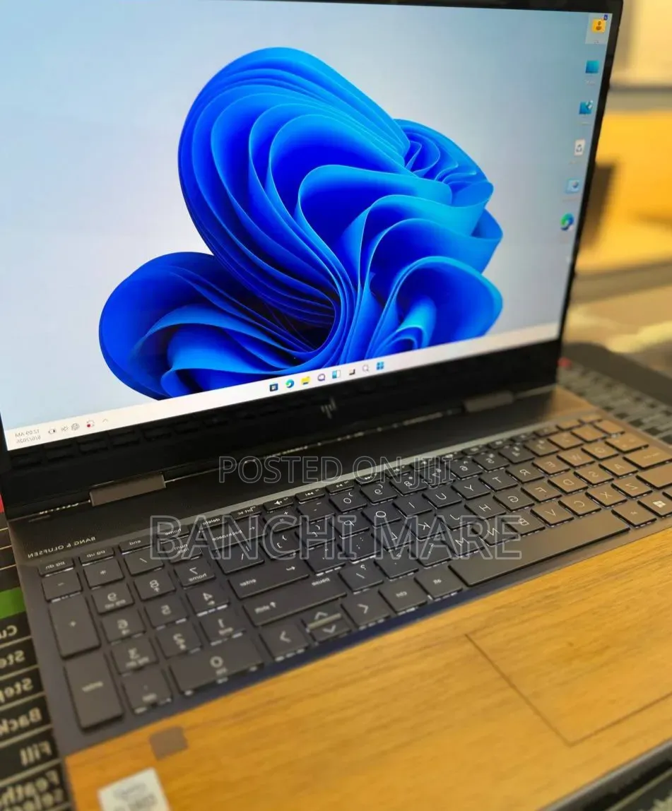 New Laptop HP Envy x360 16GB Intel Core i7 SSD 1T