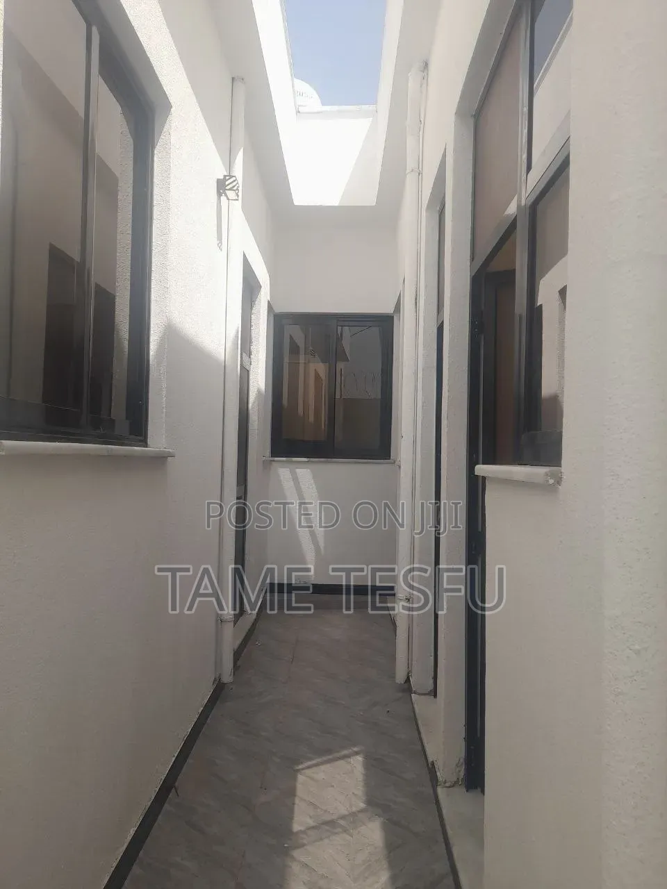 Furnished 4bdrm Villa in ጎሮ, Bole for sale