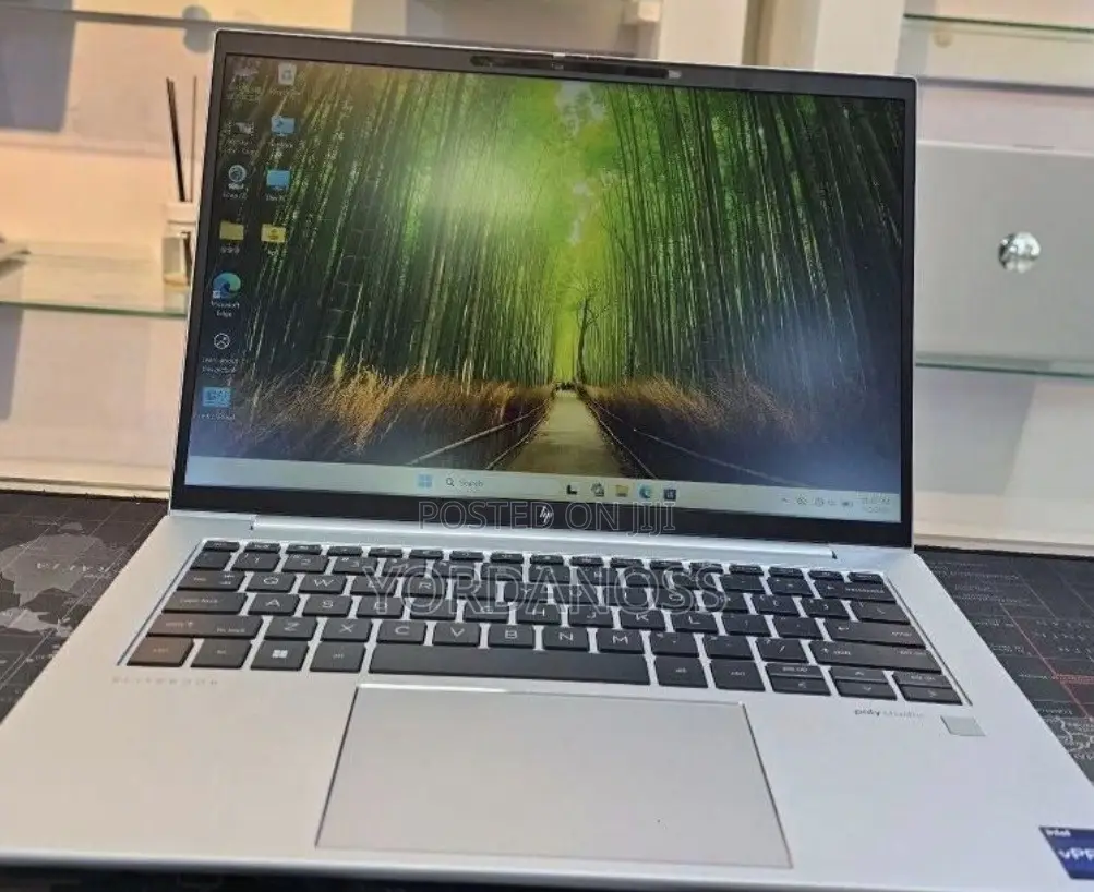 New Laptop HP EliteBook 840 G10 16GB Intel Core i7 SSD 512GB