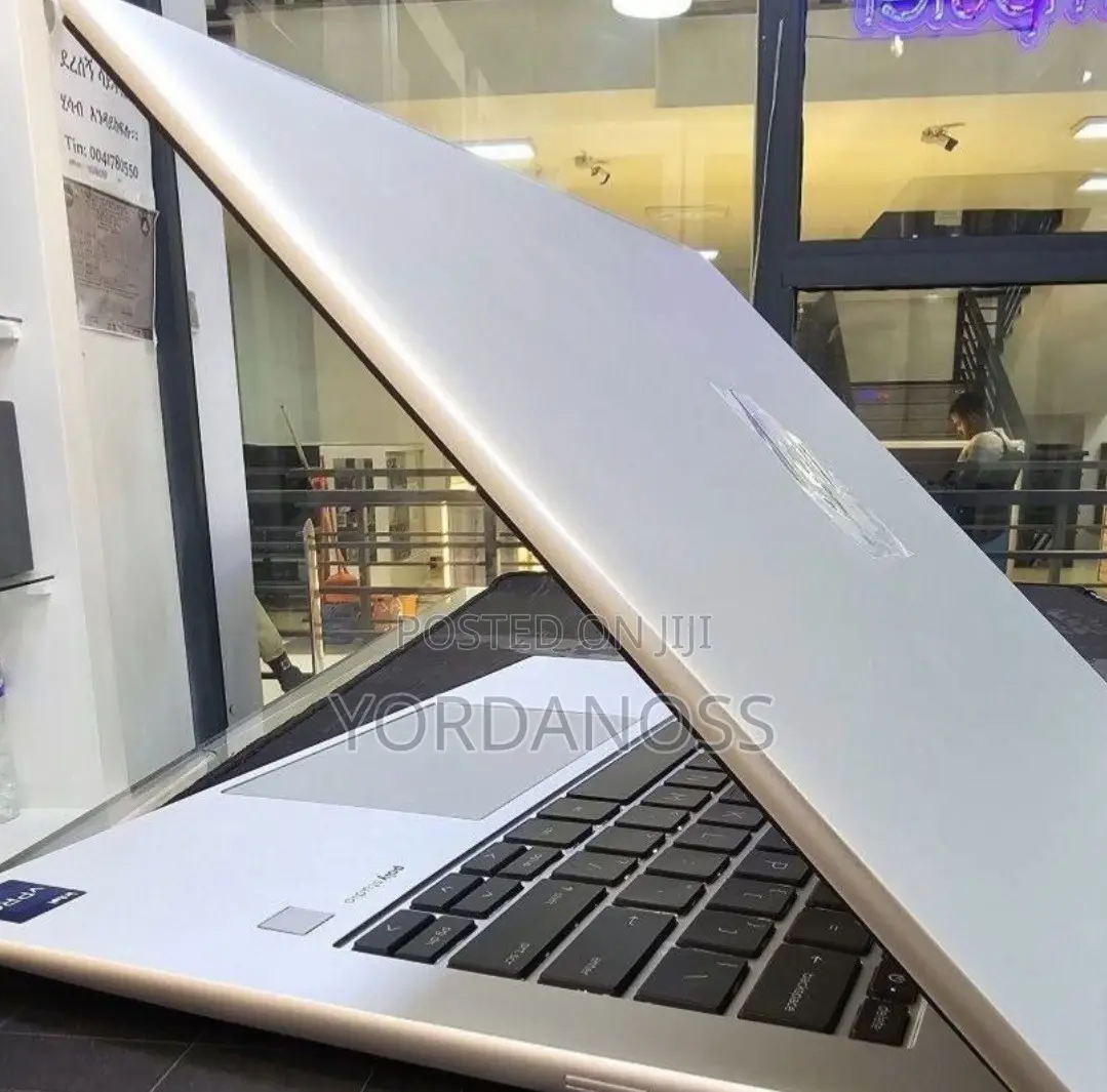 New Laptop HP EliteBook 840 G10 16GB Intel Core i7 SSD 512GB