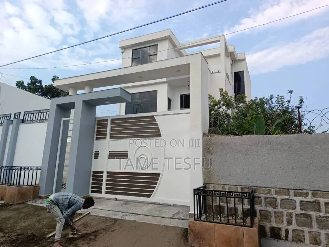 Furnished 6bdrm House in Cmc ወሰን, Yeka for sale