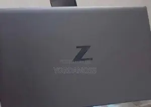 New Laptop HP ZBook Firefly G8 16GB Intel Core i7 SSD 512GB