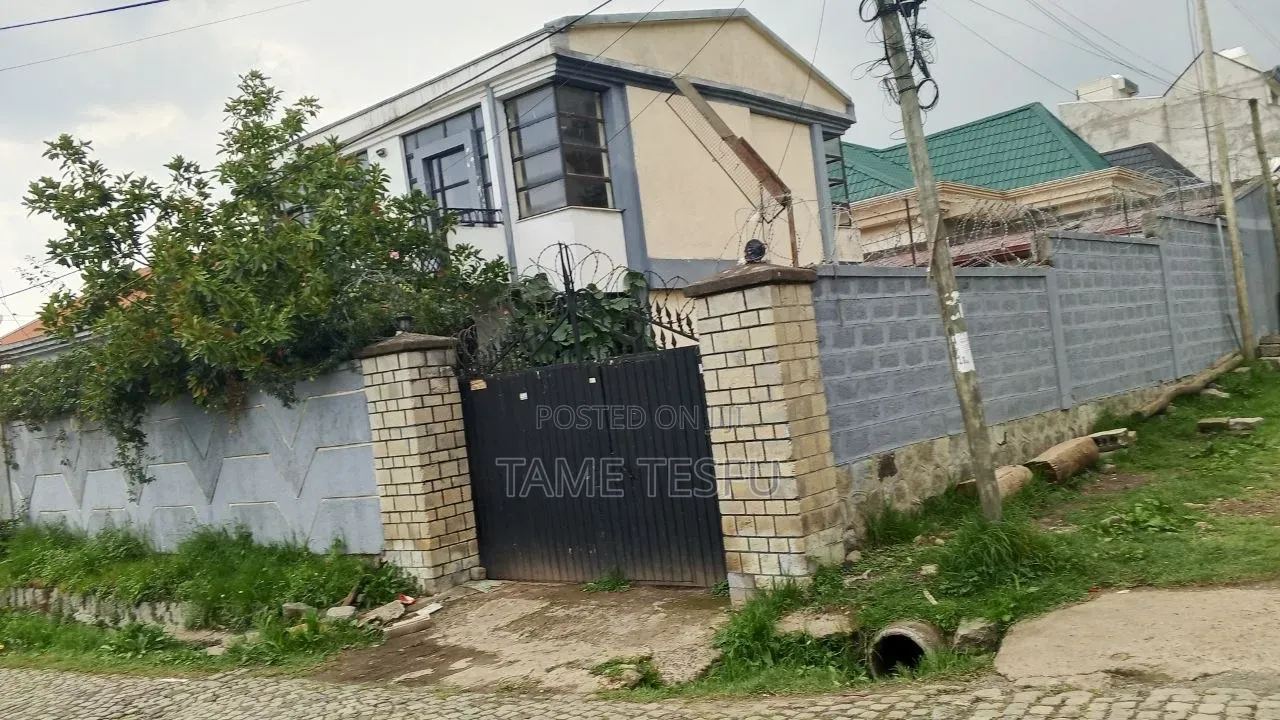 Furnished 6bdrm House in Cmc, Yeka for sale