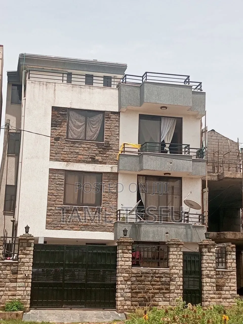 Furnished 8bdrm House in ሀያት, Bole for sale