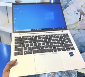 New Laptop HP EliteBook 830 G9 16GB Intel Core i5 SSD 512GB