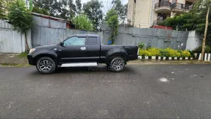Toyota Hilux 2008 Black