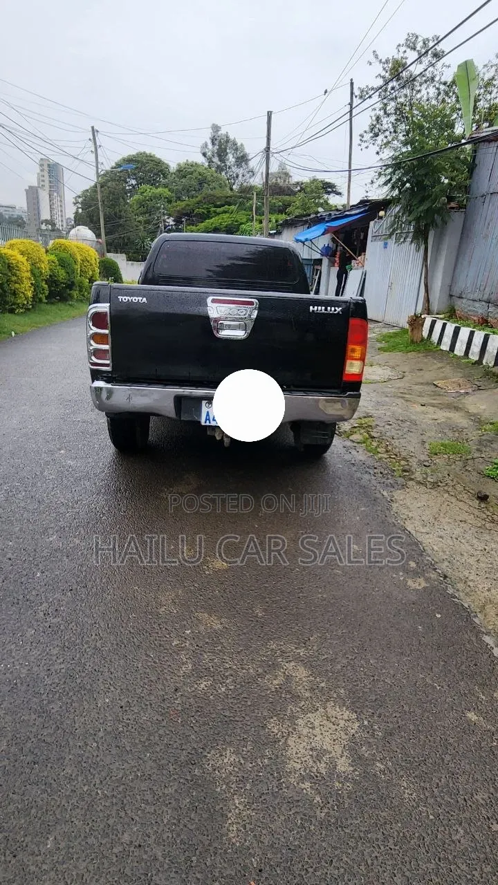 Toyota Hilux 2008 Black