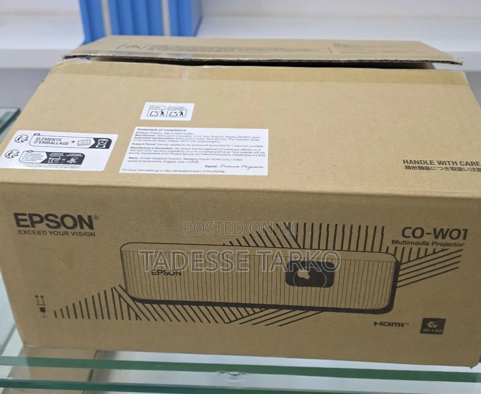 Epson W01 Projector
